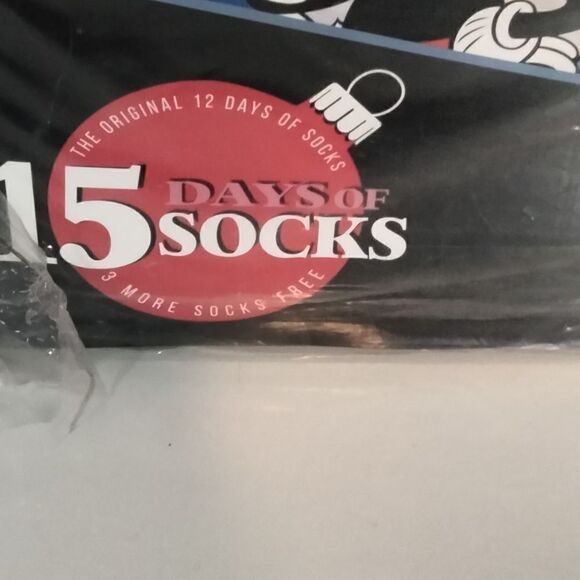 NWT: "Disney" woman's socks  - Picture 7 of 8